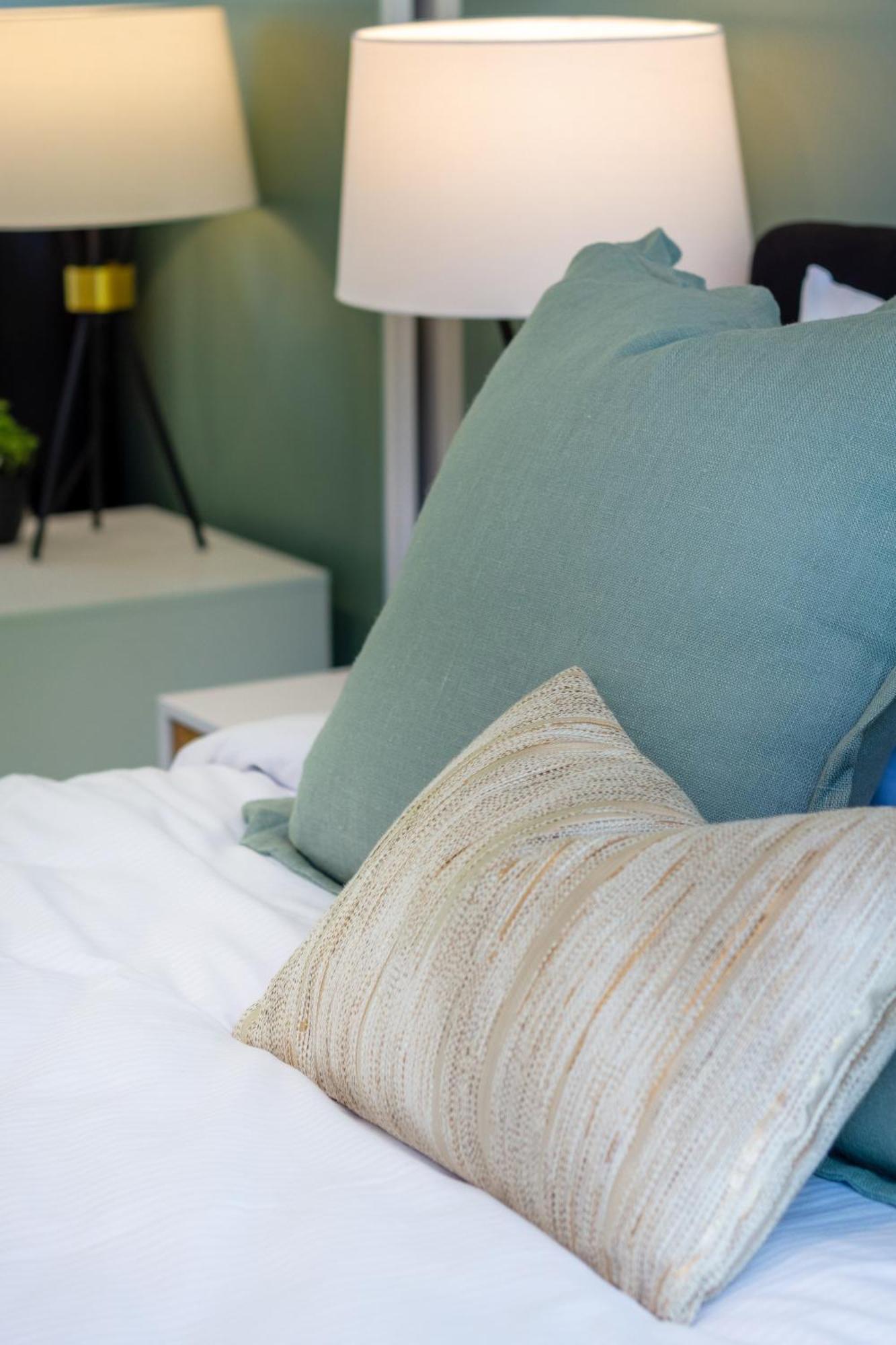 Unbeatable Central City Location 2 Bed Single Lvl Κράισττσερτς Εξωτερικό φωτογραφία